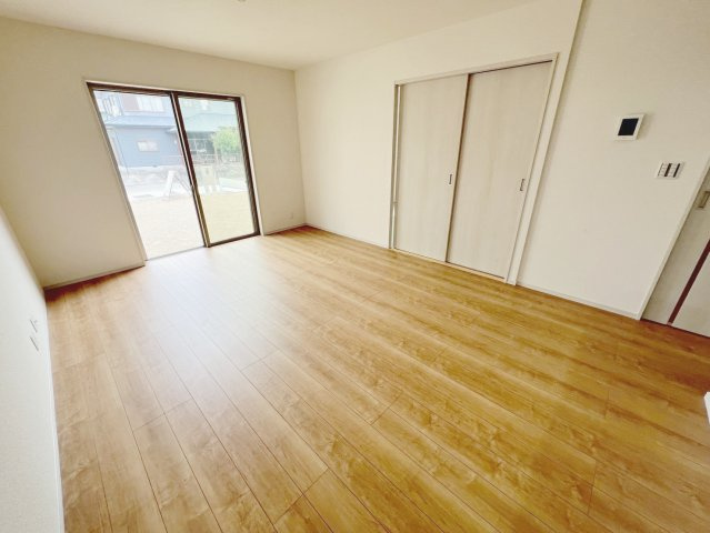 焼津市田尻北　未使用戸建の居間・リビング