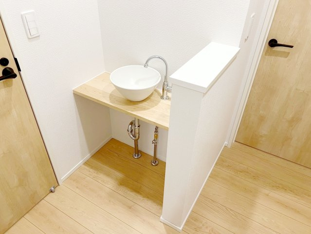 新築 焼津市石津　第1期のその他共用部分|二階にも手洗い場があります♪