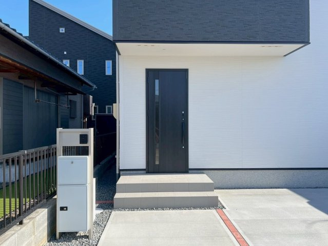 新築 焼津市石津　第1期のエントランス