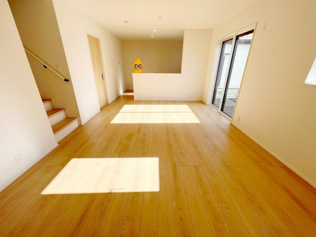 新築 焼津市石津　第1期の居間・リビング|広々リビングです♪