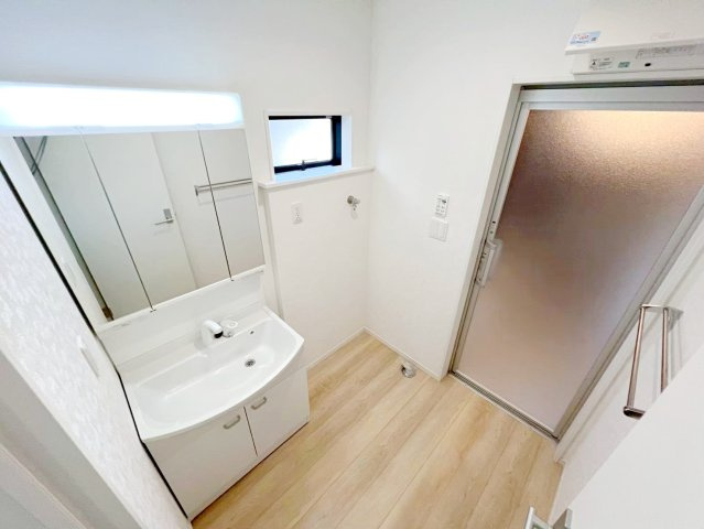 新築 戸建ての独立洗面台