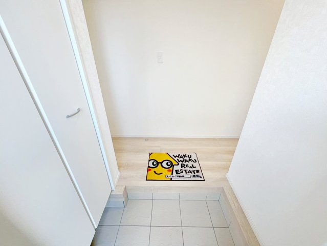 新築 戸建ての玄関