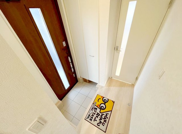 新築 戸建ての玄関