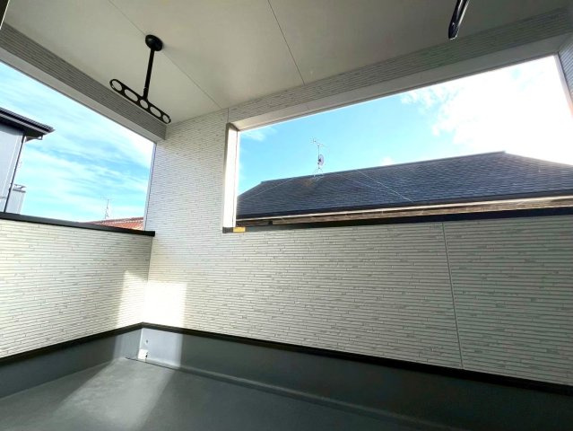 新築 戸建てのバルコニー