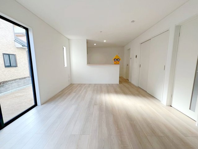 新築 戸建ての居間・リビング