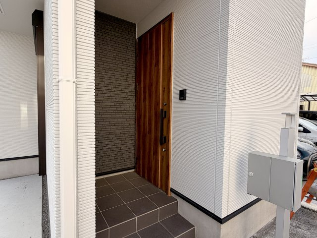 未使用戸建の玄関