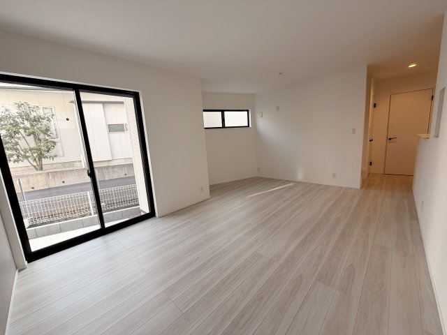 未使用戸建の居間・リビング