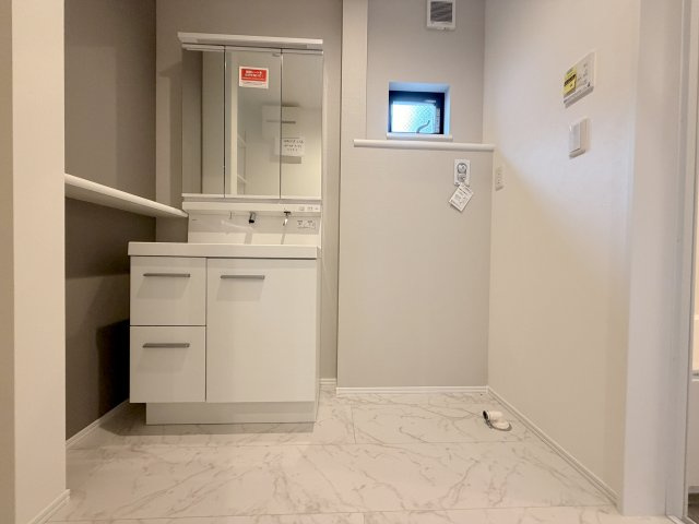 未使用戸建の独立洗面台