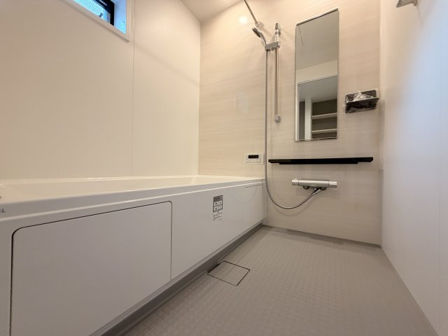 未使用戸建の浴室