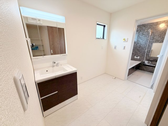 島田市金谷東　4期　新築戸建の洗面所