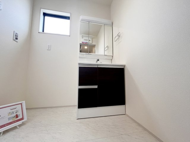 吉田町住吉7期　新築戸建の独立洗面台