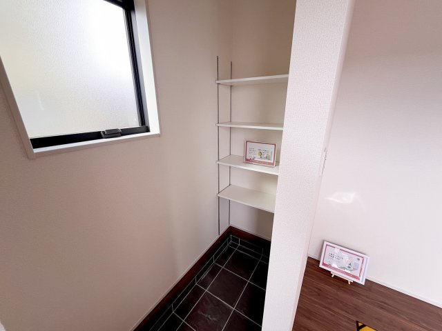 吉田町住吉7期　新築戸建の玄関