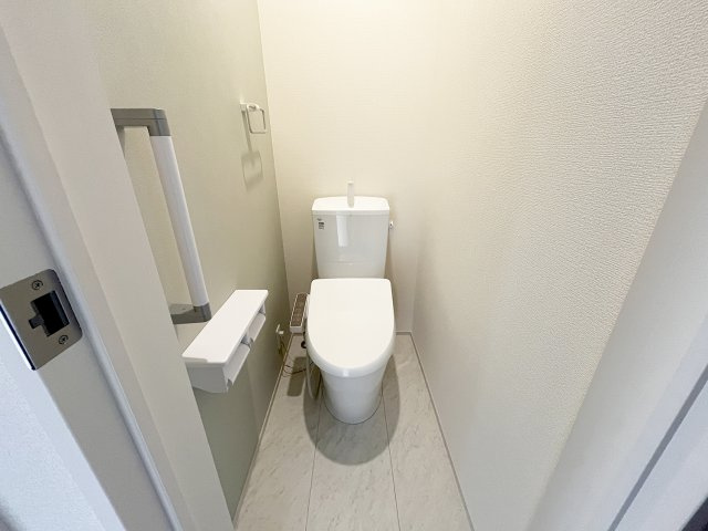 吉田町住吉7期　新築戸建のトイレ