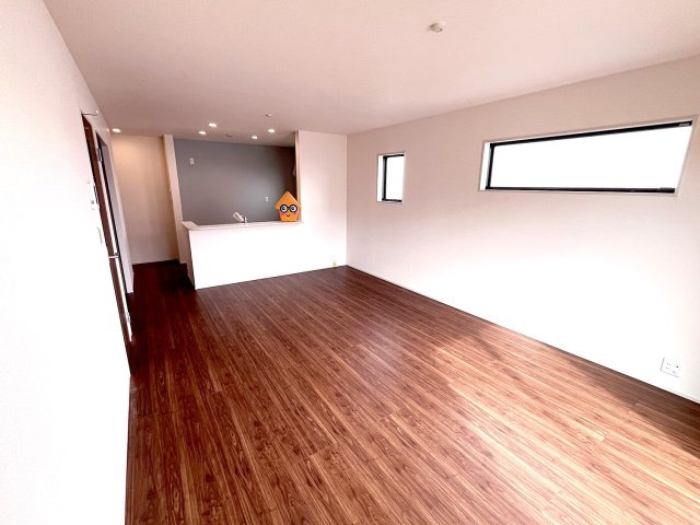 吉田町住吉7期　新築戸建の居間・リビング