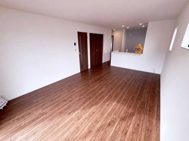 吉田町住吉7期　新築戸建の居間・リビング