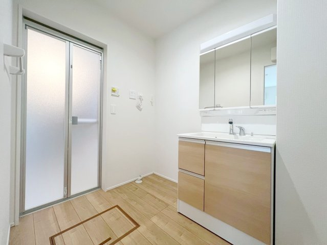 新築 島田市松葉町　第1期　限定1棟の独立洗面台