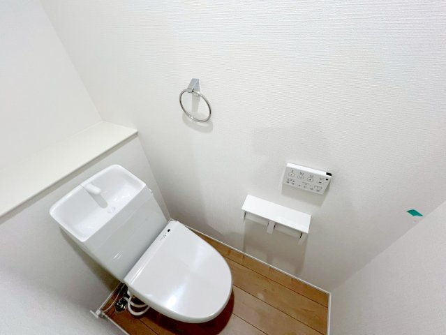 新築 島田市松葉町　第1期　限定1棟のトイレ