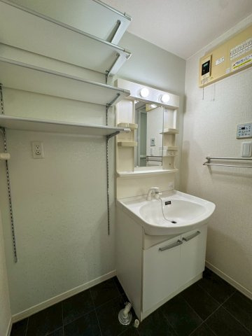 クレセオ花水木の洗面所