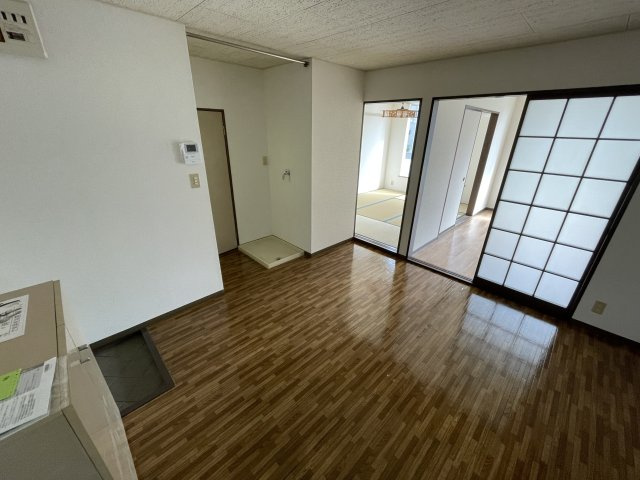 ベルテ東金の洋室