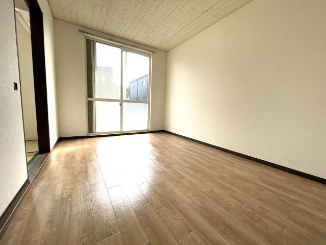 ベルテ東金の洋室