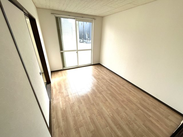 ベルテ東金の居間・リビング