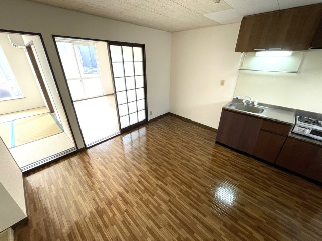 ベルテ東金の洋室