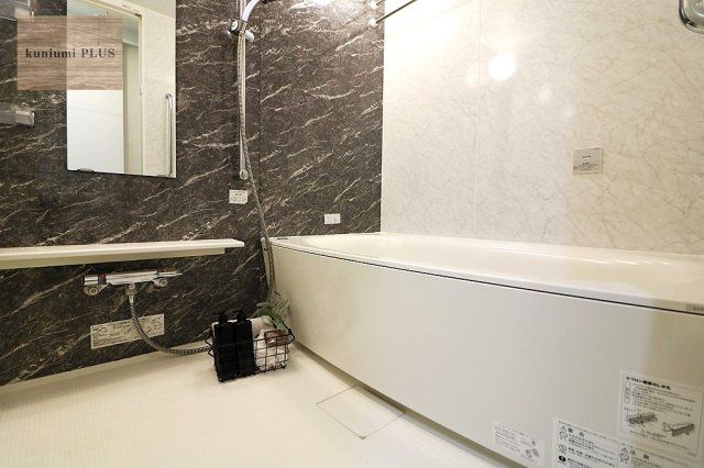 プレミスト堺筋本町ラディーナの浴室