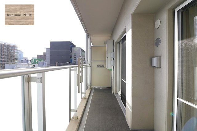 プレミスト堺筋本町ラディーナのバルコニー