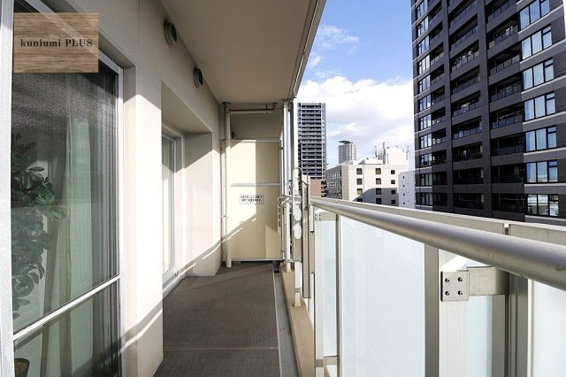 プレミスト堺筋本町ラディーナのバルコニー