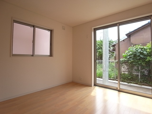 台東区竜泉３丁目の新築戸建の外観