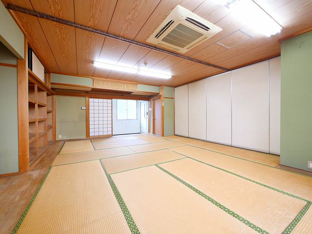シティロイヤル富雄駅前の和室