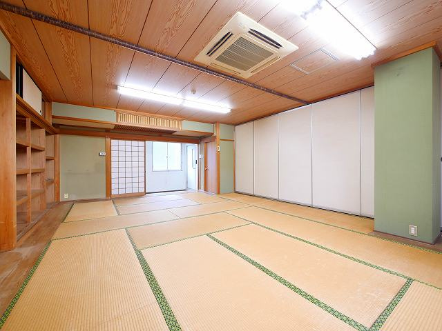 シティロイヤル富雄駅前の和室