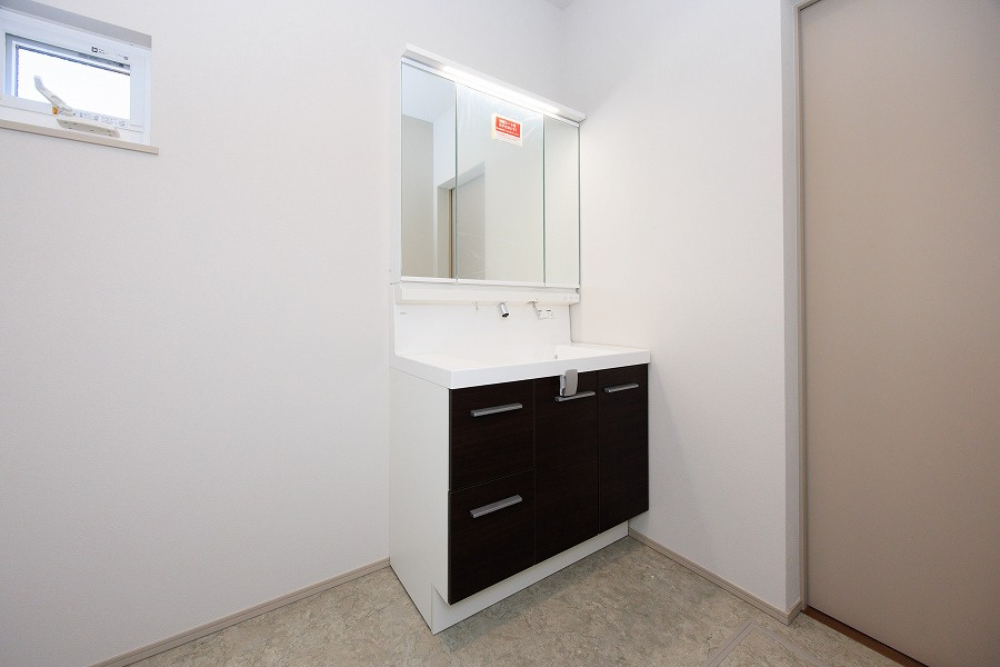 仲介手数料不要　大英産業アーキデイズ光の森西３号地【南ヶ丘小・合志中】の独立洗面台