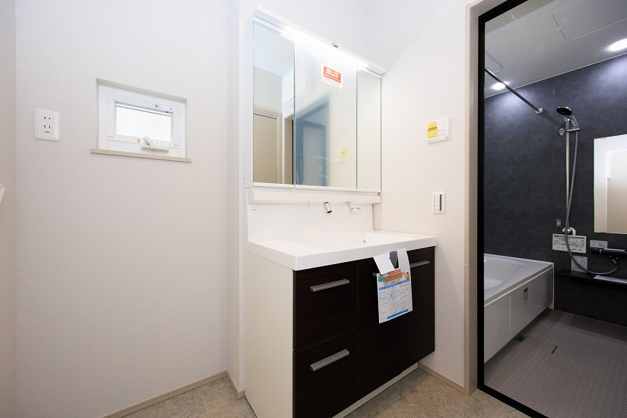 仲介手数料不要　大英産業アーキデイズ菊池郡大津町室５号地【室小・大津北中】の独立洗面台