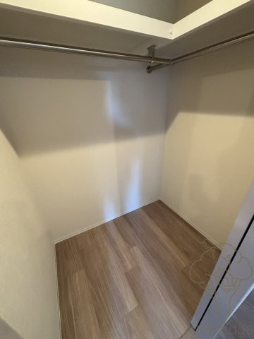 コンフォリア新大阪宮原Qの収納