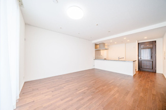 【居間・リビング】 | 【プレティナレジデンス橦木町】仲介手数料無料！（山吹小学校・冨士中学校）