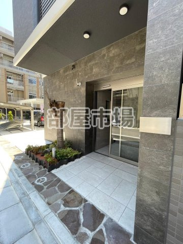 Ｅ.ステージ新御徒町のエントランス