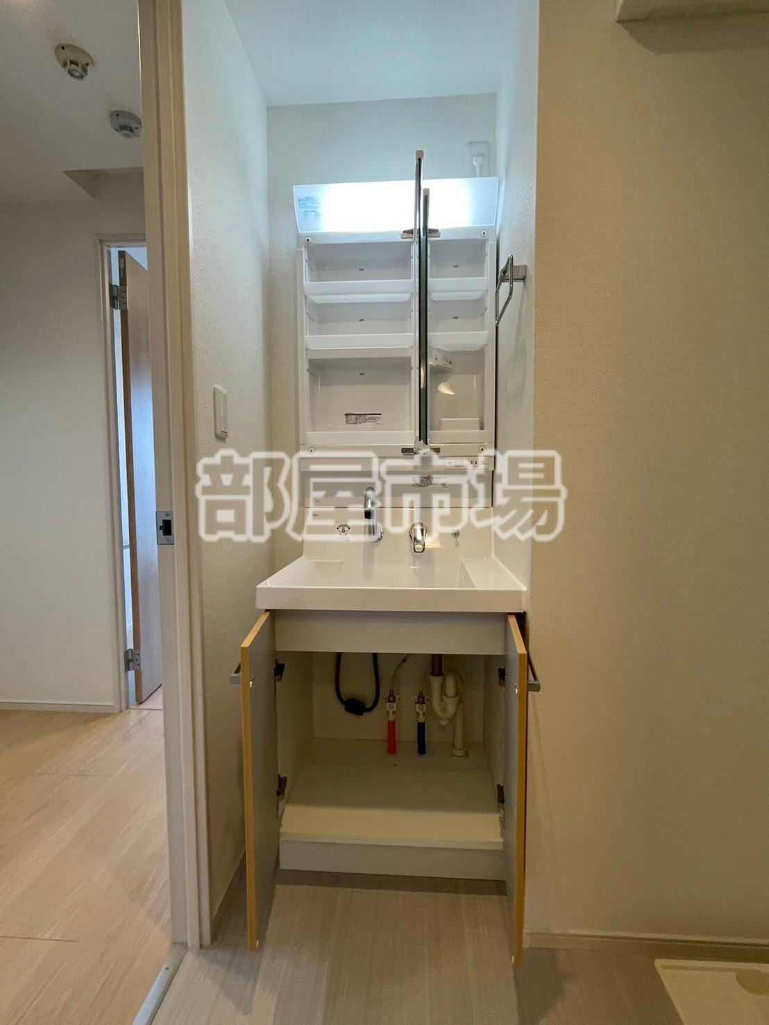 Ｅ.ステージ新御徒町の洗面所