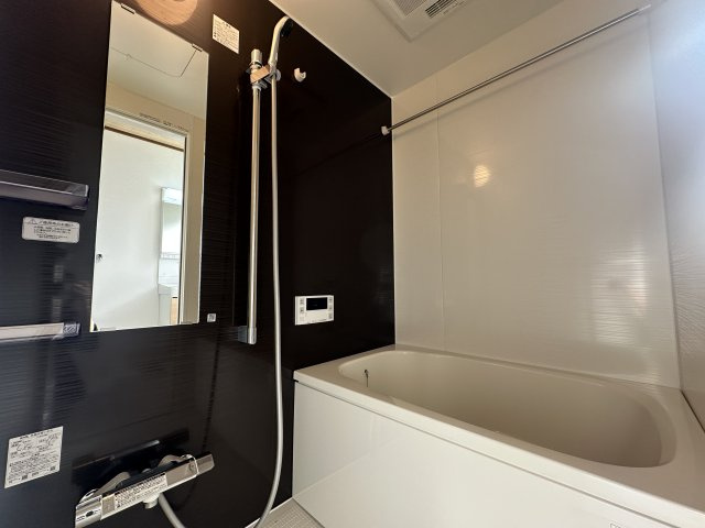 明石市山下町戸建の浴室