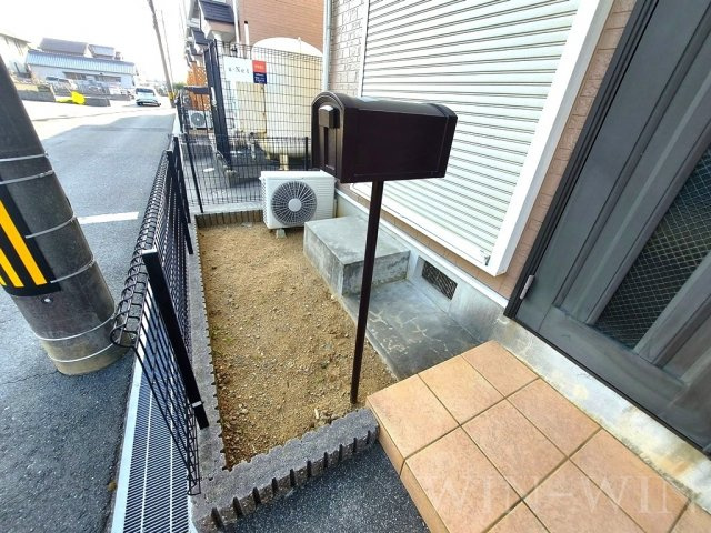 プラッサムコートMK A棟の庭