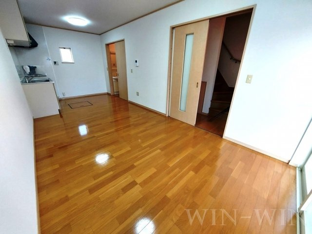 プラッサムコートMK A棟の居間・リビング