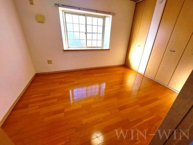 プラッサムコートMK A棟の寝室