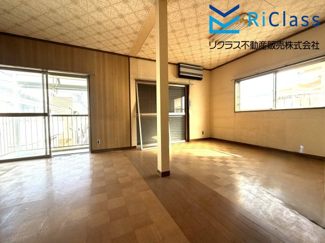中古戸建　大阪市旭区清水１丁目の子供部屋|約12帖のゆったりした子供部屋です