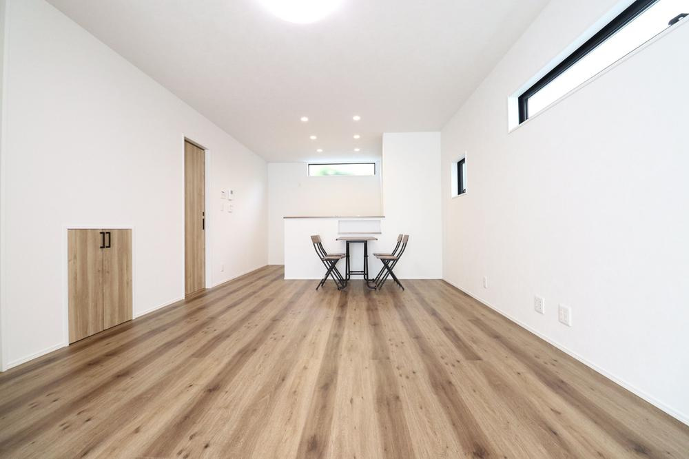 LAVIE保免上2501B の洋室