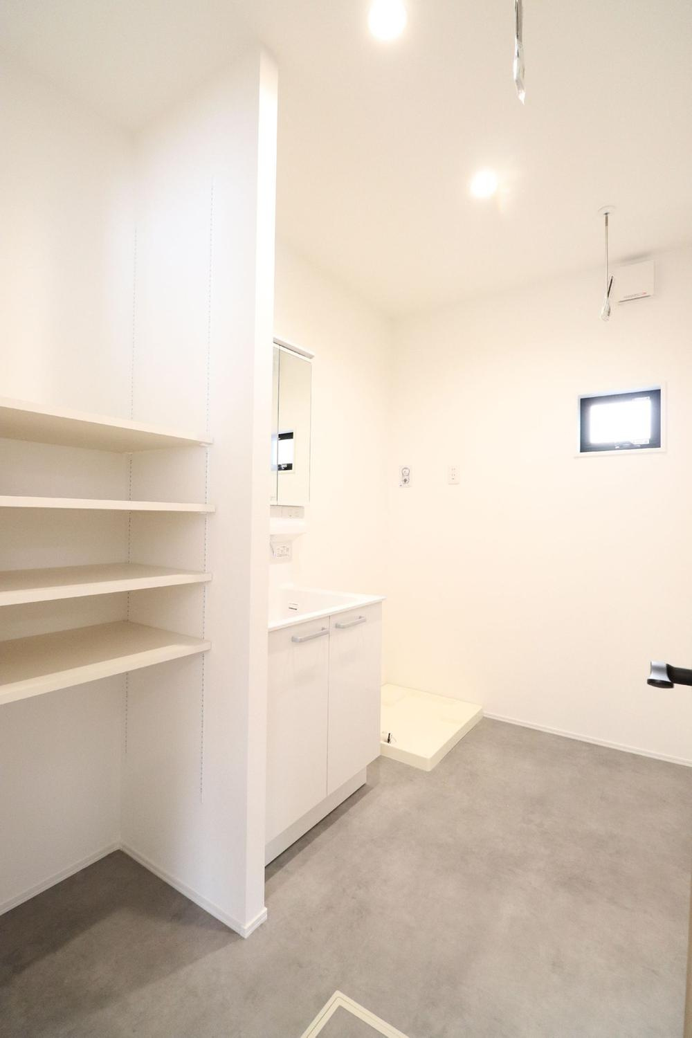 LAVIE保免上2501B のランドリースペース