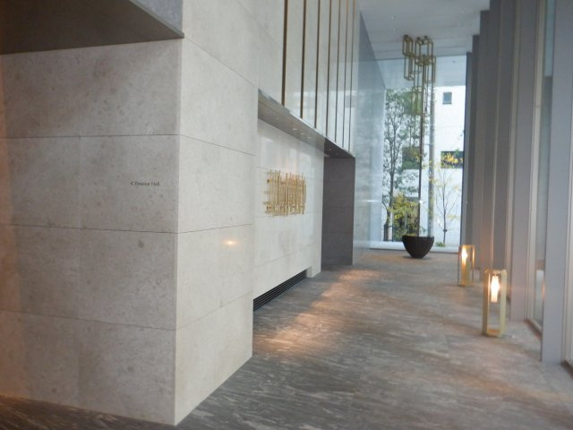 クラッシィタワー新宿御苑のロビー