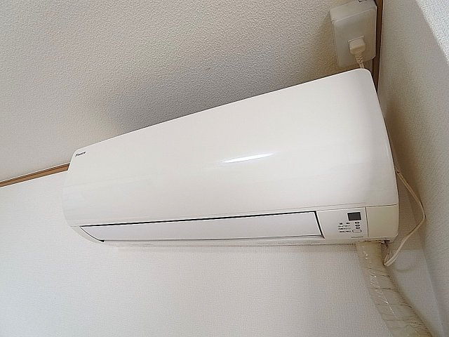 マンション平和の設備|エアコン1台付きです
