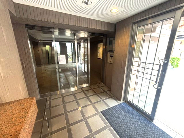 ライオンズマンション東向島第2のエントランス