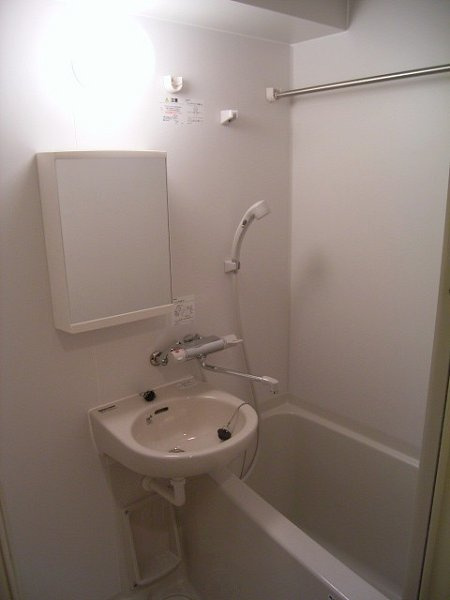 新品家具付きマンション上池袋3(KaGood東京)の浴室