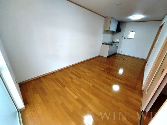 プラッサムコートMK B棟の居間・リビング